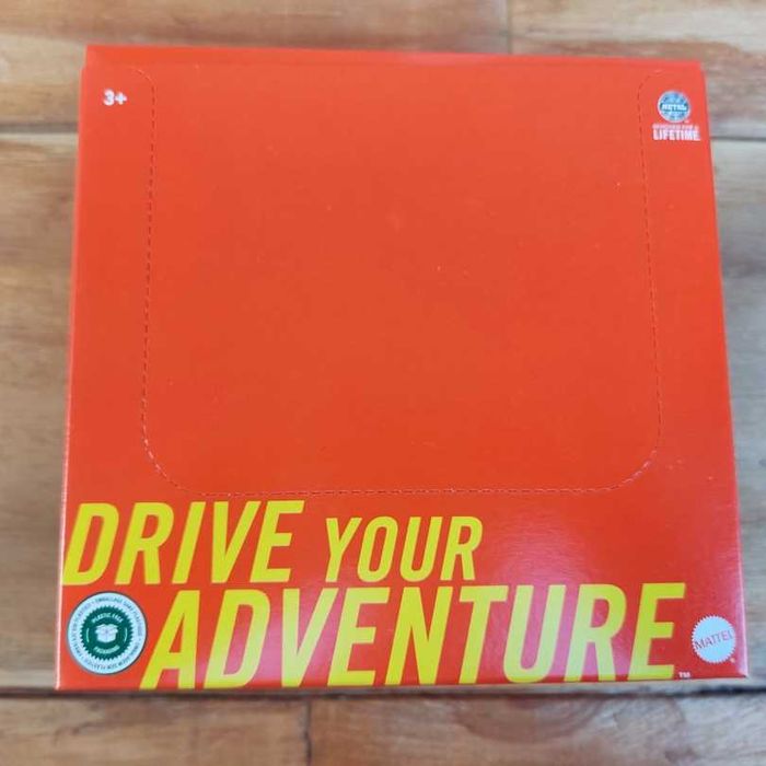 Matchbox Drive your Adventure 24 carros em caixa no display DNK70-9C0H