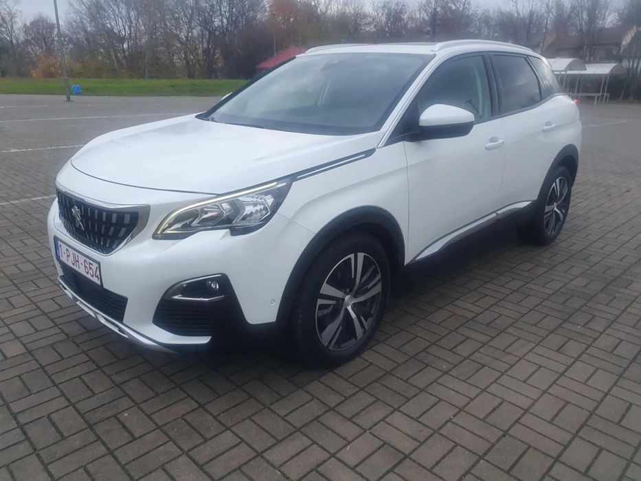 Peugeot 3008 PEUGOT 3008 1.2pure tech full led , kamera 360  , panorama dach