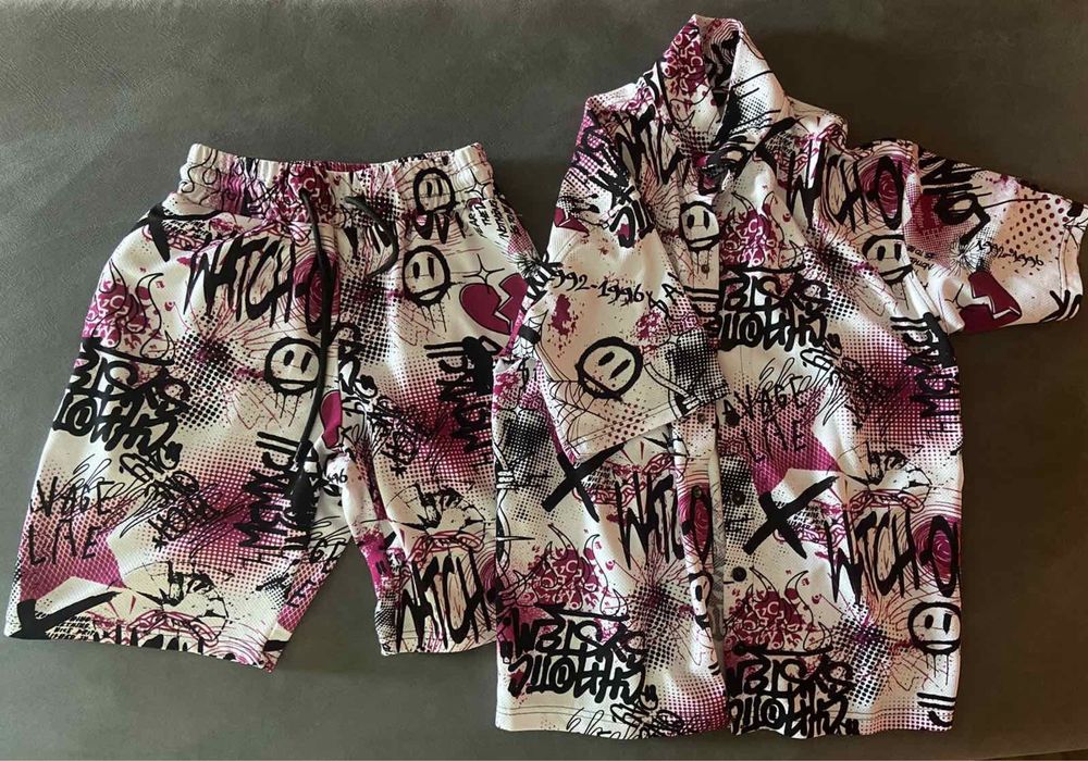 Лот з речей на підлітка