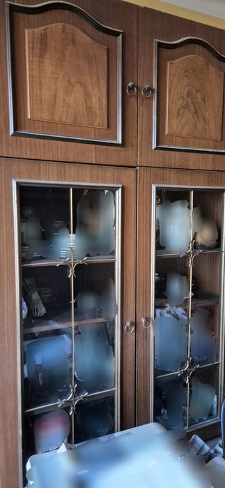 Szafa , witrynka , barek -  meble do zabrania