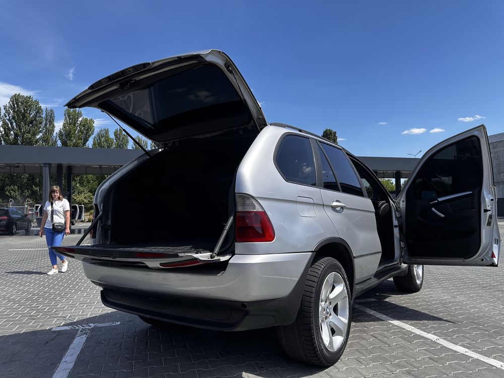 Продам BMW X5 E53 рест