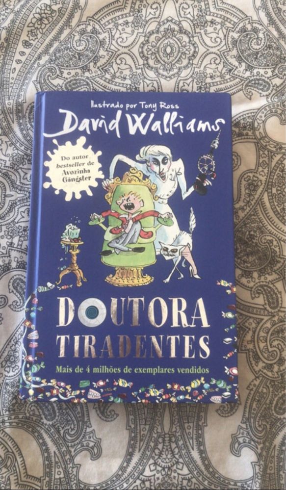 livro “Doutora tiradentes”