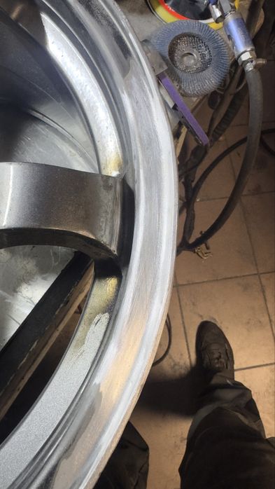 Prostowanie felg spawanie aluminium polerowanie rantów