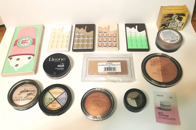 Zestaw kosmetyków do makijażu (Makeup Revolution,Eveline,Paese,Lirene)