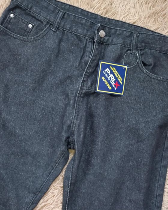 Жіночі джинси мом