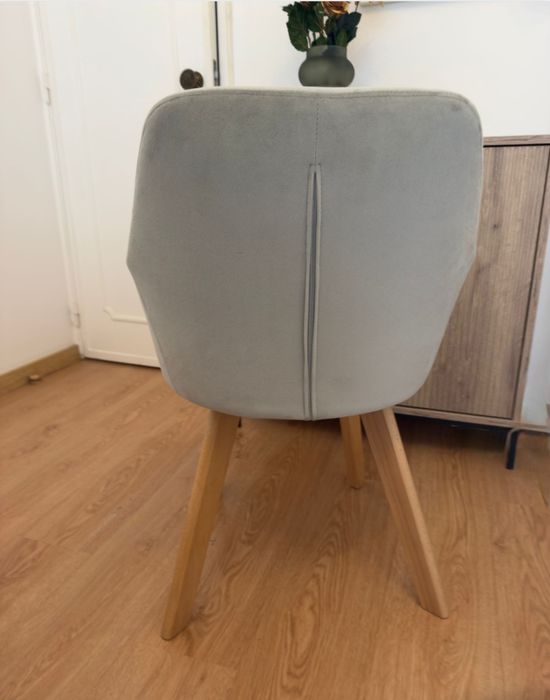 4 cadeiras em estado novo