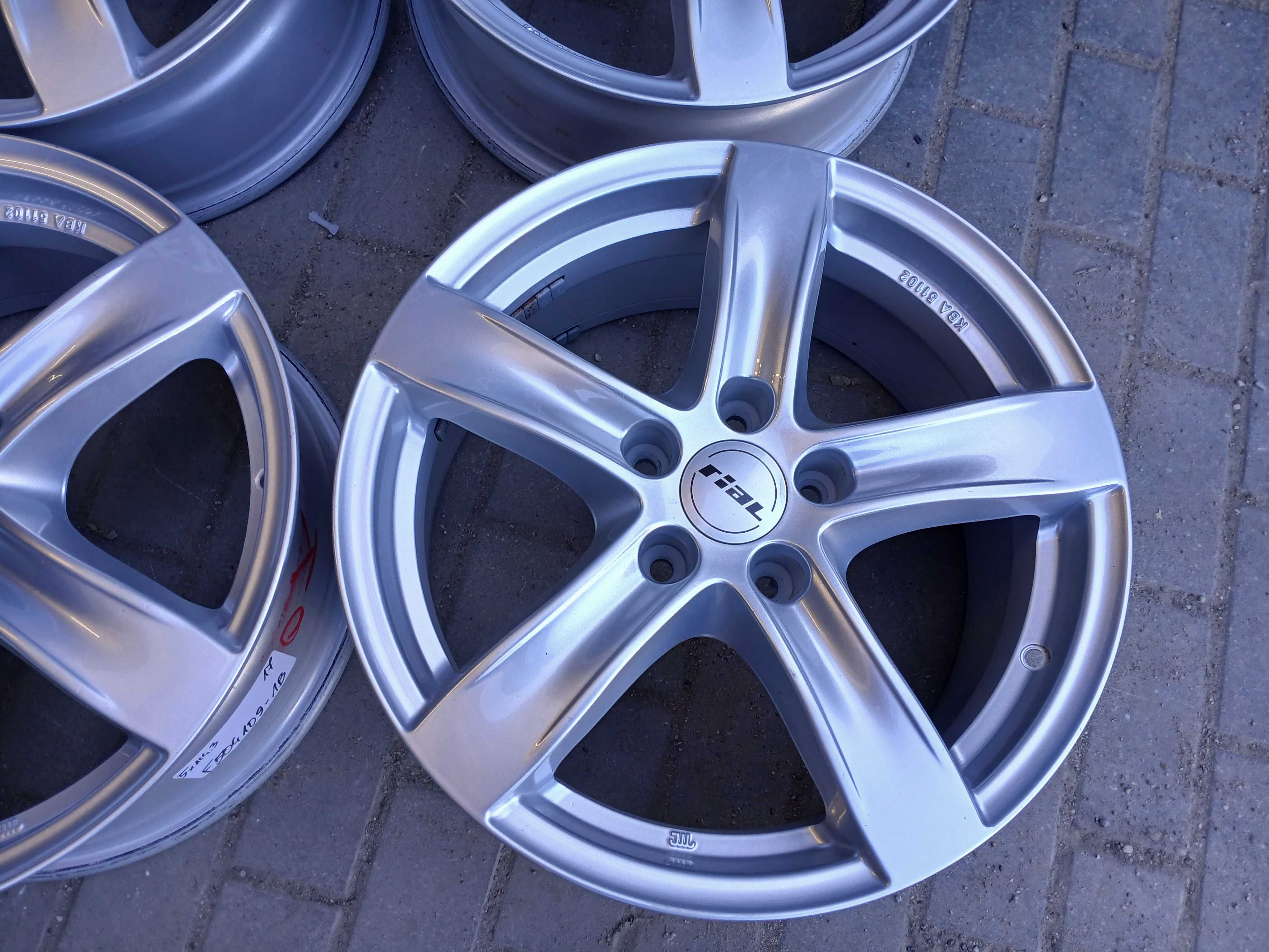 4x felgi R17 5x114,3 Toyota Avensis Rav4 Corolla Hyundai Kia Nissan