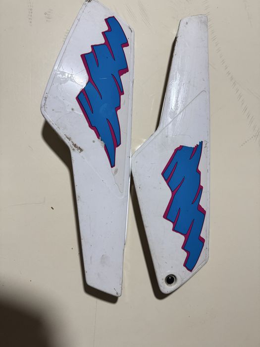 Plasticos originais yamaha DT