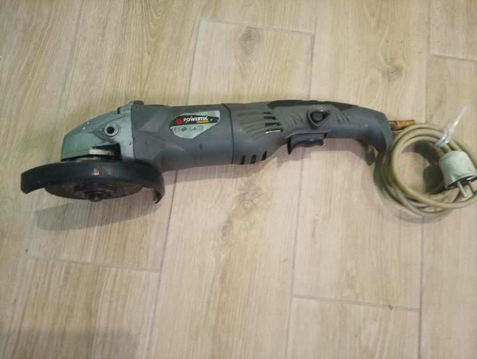 Шлифмашина угловая POWERTEC