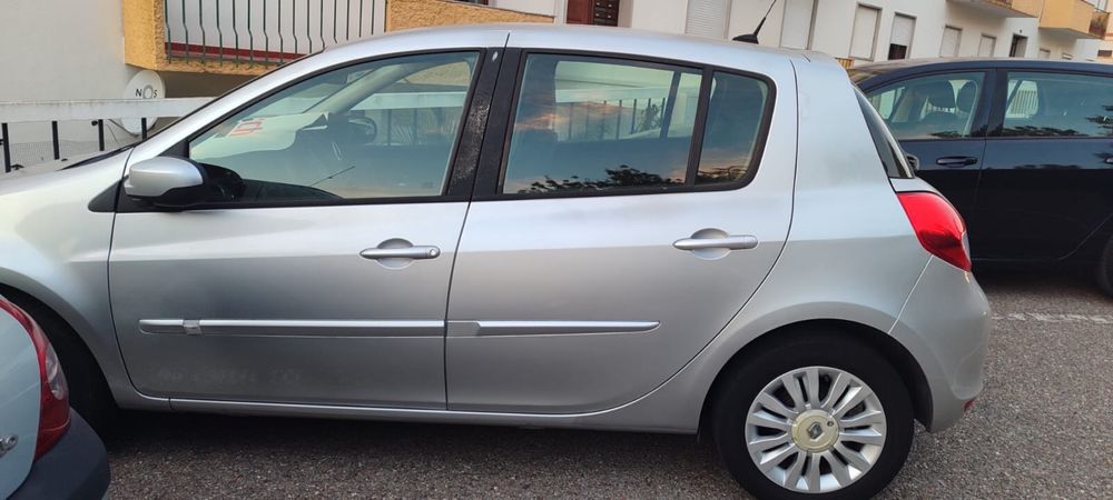 Renault clio versao TOMTOM