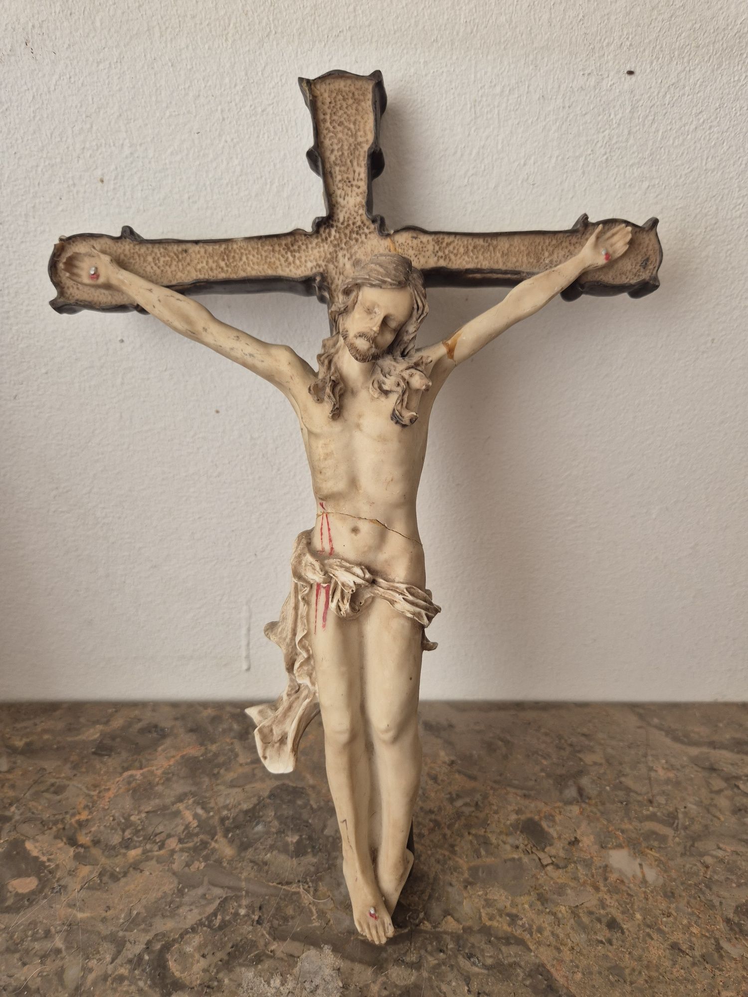 Várias imagens religiosas