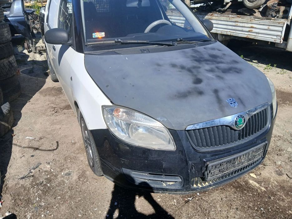 skoda roomster praktik LF9E 1026 09R maska pokrywa silnika klapa bagażnika zderzak lampa reflektor
