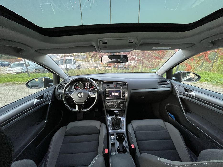 Volkswagen Golf 7 1.6 tdi 2018 року з панорамним дахом