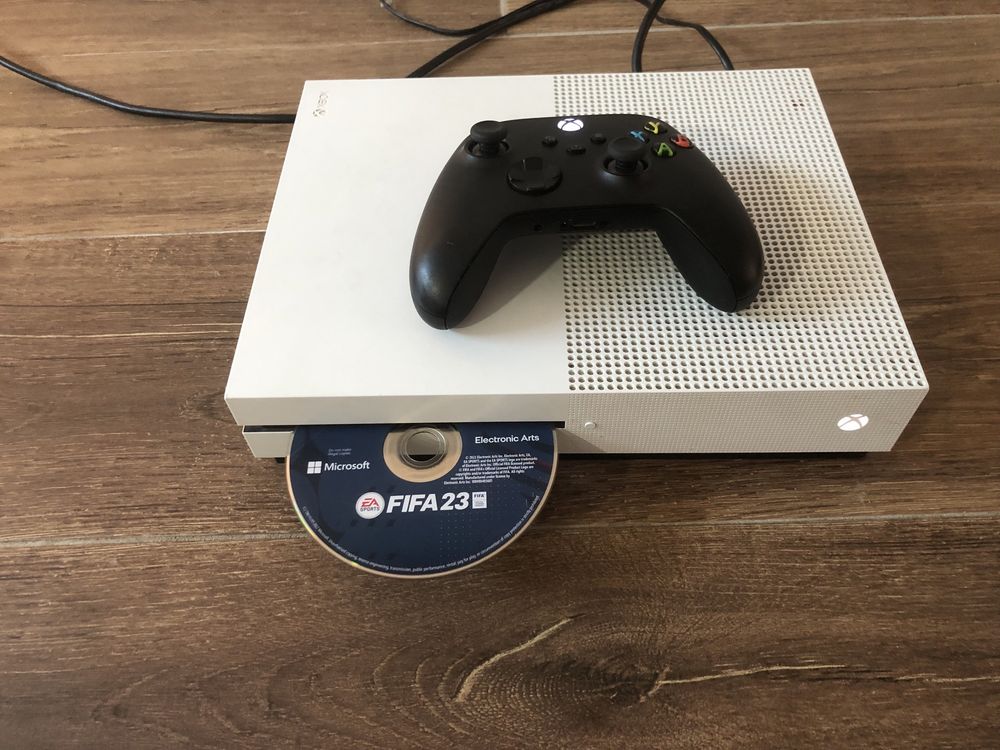 Xbox one s 512gb com controle e fifa 23