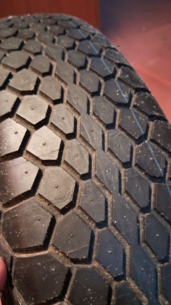 Pneu suplente jante roda Michelin 105/70 R14 R15