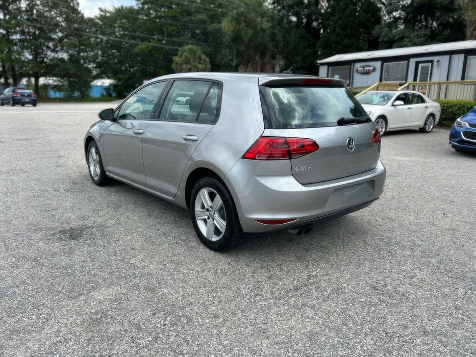 Volkswagen Golf Wolfsburg Edition 4-Door      2017