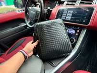 Мужская кожаная сумка bottega veneta на через плесе сумка ботега