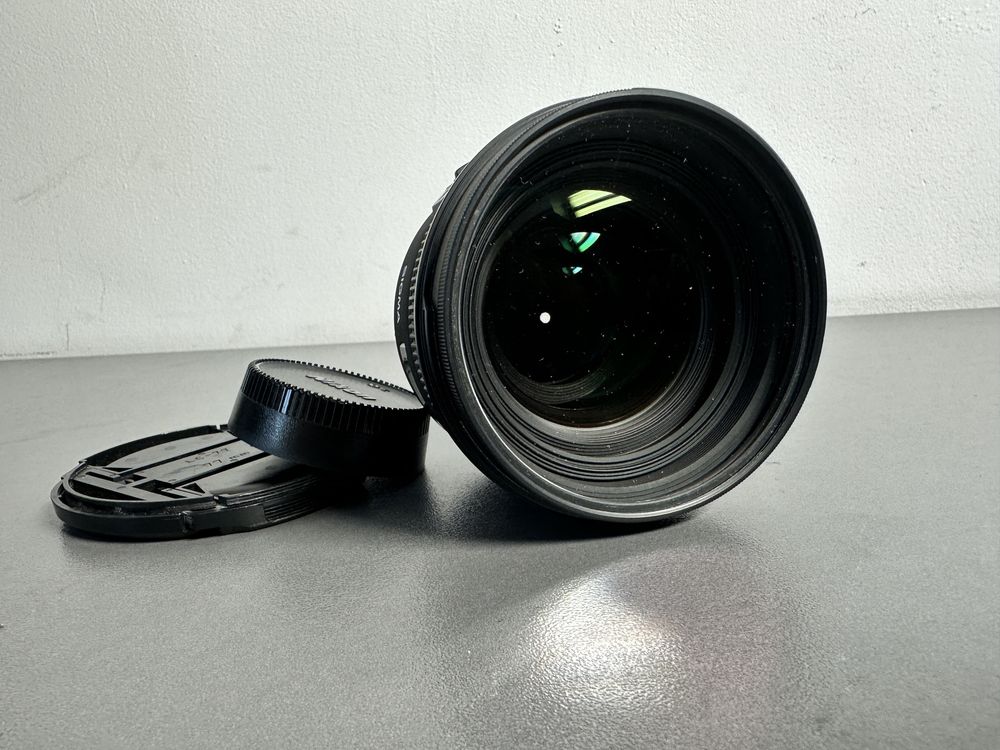 Obiektyw Sigma 50 1:4 EX DG HSM Nikon F stan jak nowy.