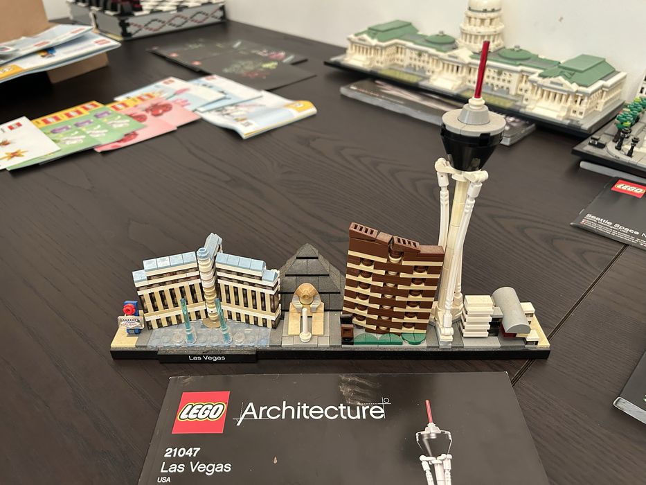 Lego Arquitetura 21047 - Las Vegas