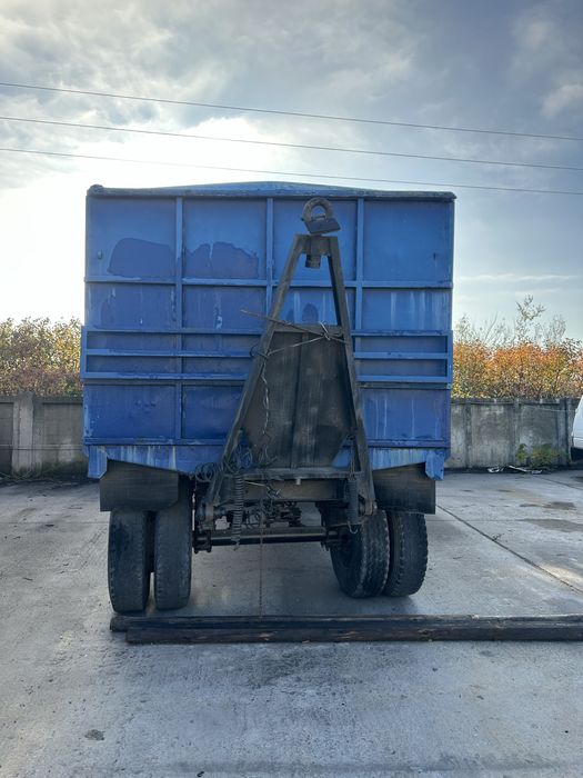 Прицеп ГКБ 8352 зерновоз