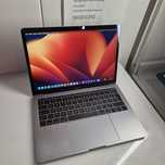 MacBook Pro 13" ( com varios programas)