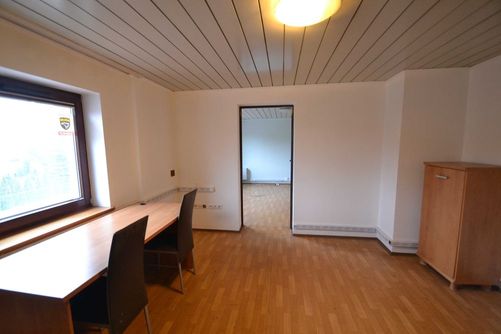 Lokal magazynowy z zapleczem biurowo-socjalnym do wynajęcia !