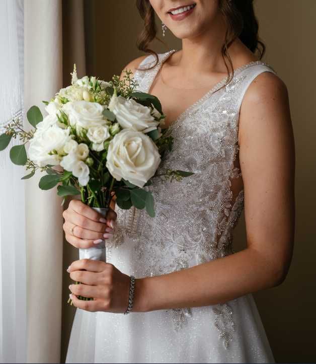 suknia ślubna tiul