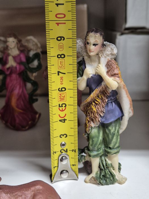 Figurki bożonarodzeniowe do szopki żłóbka 11 sztuk, do 9 cm