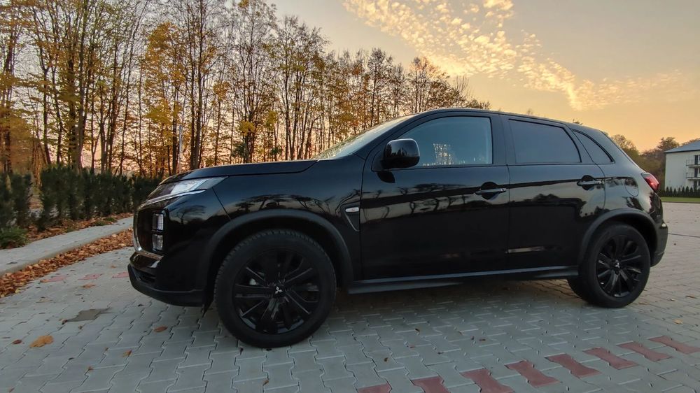 Mitsubishi ASX ASX Sport 2.0 CVT limitowana edycja Black– Asystent Pasa Ruchu