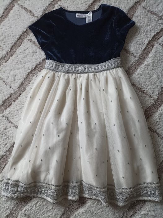 Sukienka wiek 7-8 lat