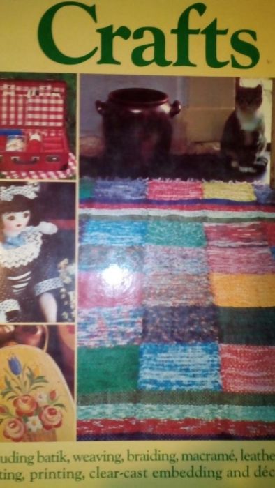 Книга по рукоділлю на англ. мові