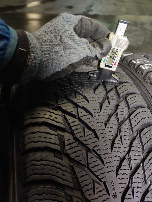 Nokian Hakkapeliitta R20 255 45 та 235 50 шини зимові РІЗНОШИРОКІ