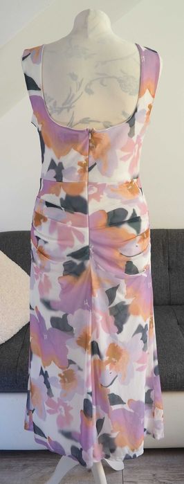 ASOS_wizytowa sukienka z siateczki w kwiaty_drapowana_rozmiar 40