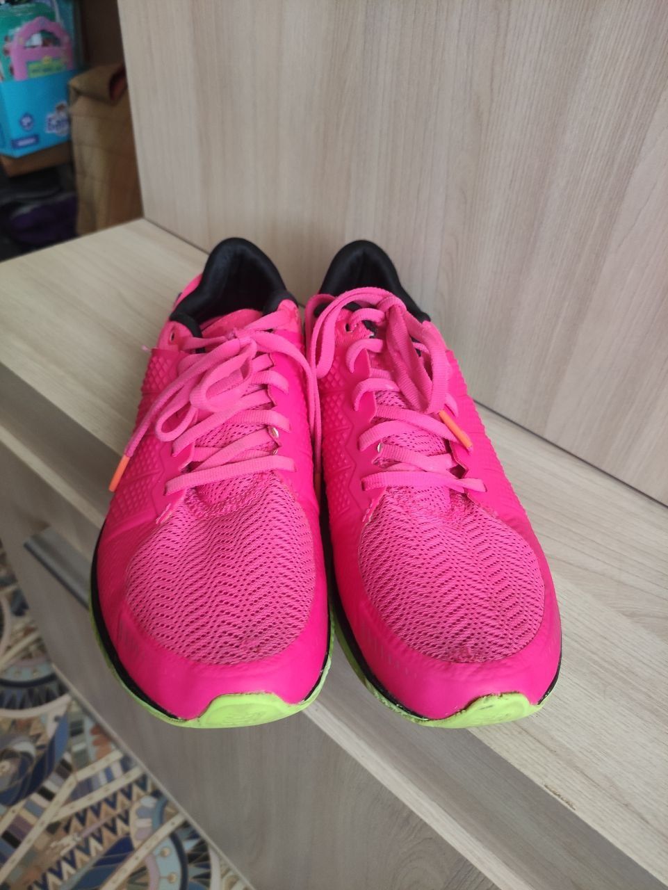 Кроссовки для бега и ходьбы.New Balance Fuel Cell Running Shoes