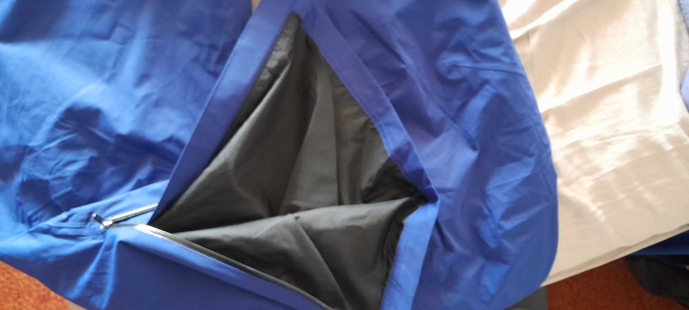 Продам Nike Storm-Fit  size L