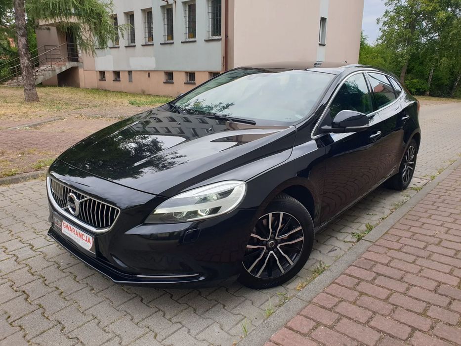 Volvo V40 FULL LED iNSCRiPTiON D3 150 KM PANOrama Navi Adap TEMPOMAT Grzane Fote