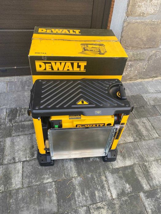 Grubościówka Strugarka 1800W DEWALT DW733