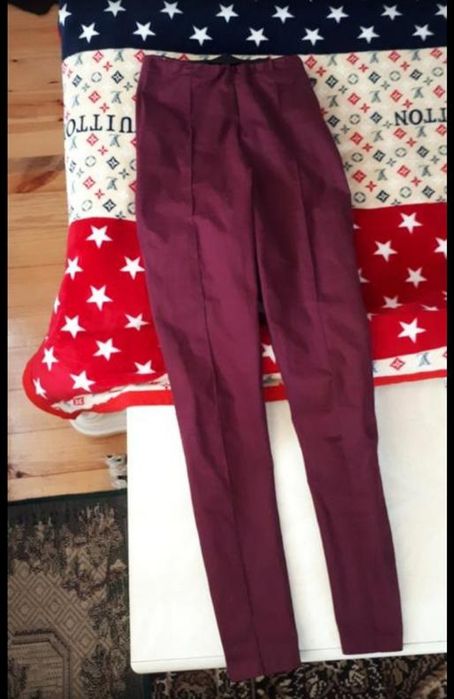 Бордові брюки штани