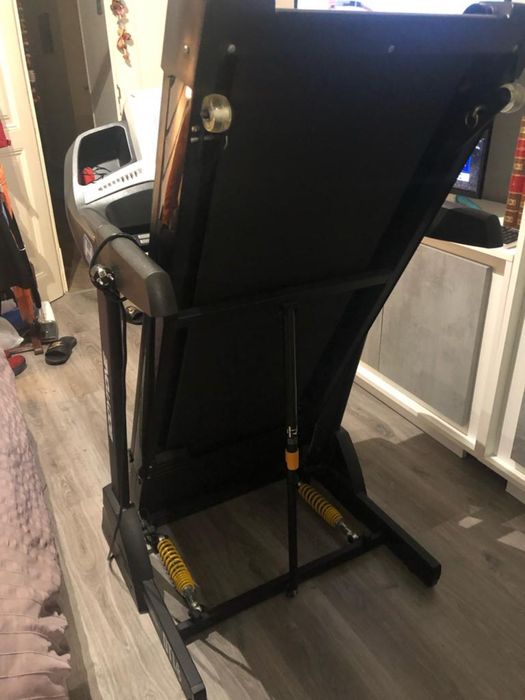 Passadeira novissima, pouco, usada, com livro de instrucoes