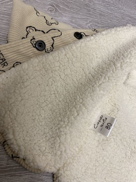 Продам дитячу куртку,і безрукавку в Ідеальному стані!