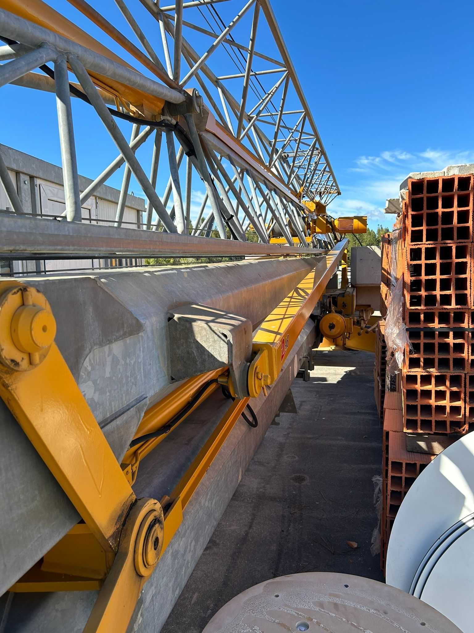 Grua Auto montante POTAIN