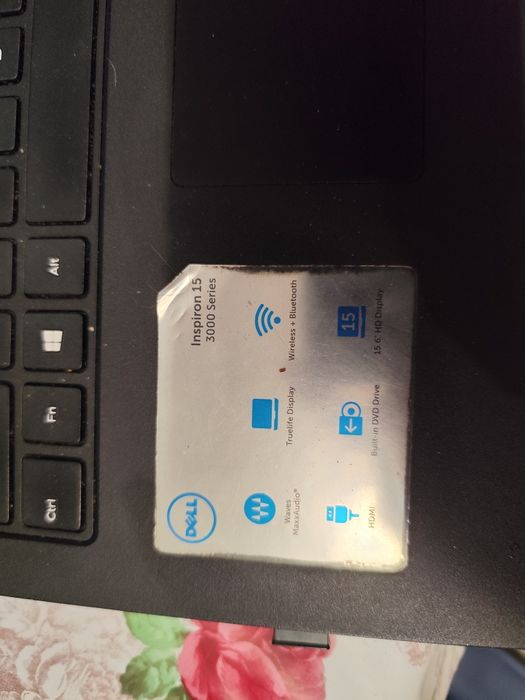 Dell Inspiron 3000 Intel Core I5 8Gb,500 GB dysk, karta GForce820