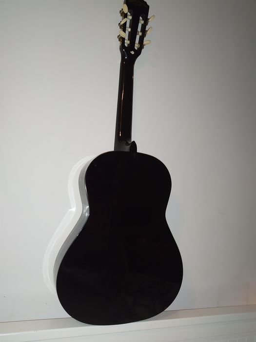 Gitara Akustyczna + pokrowiec, kostki do gry, stroik, dodatkowa struna