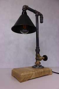 Lampa stojąca idustrialna