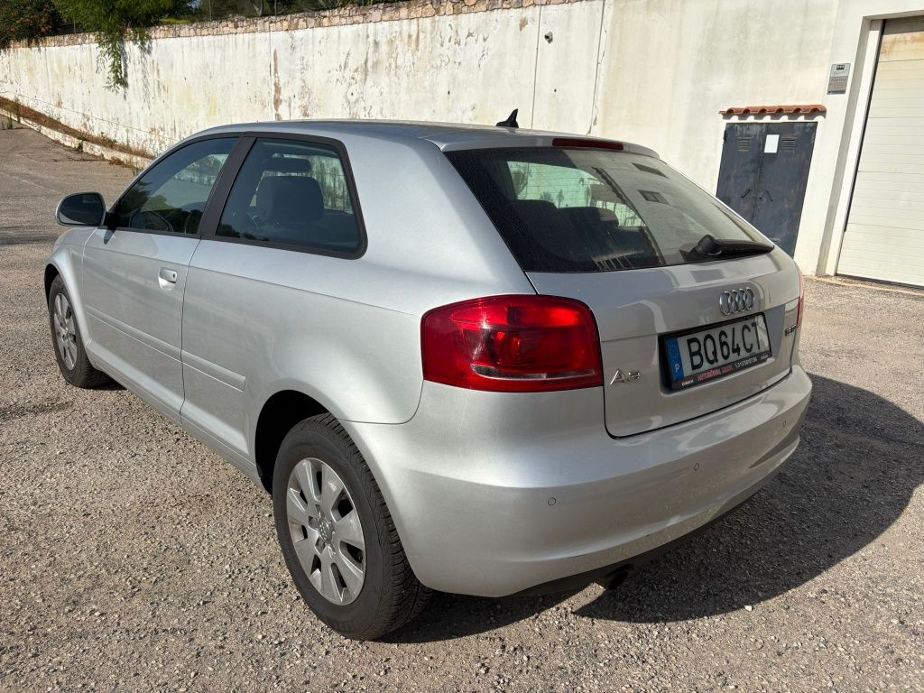 Audi A3 1.6 TDI 105CV