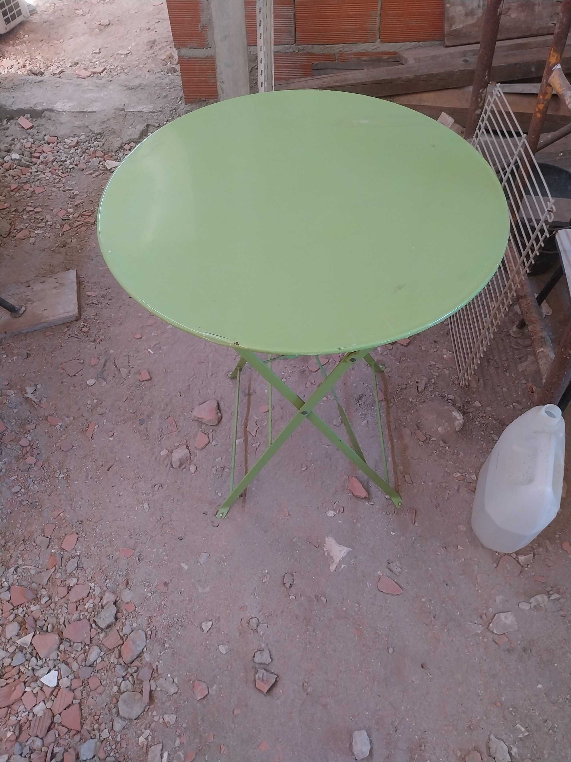 mesa dobrável impecável