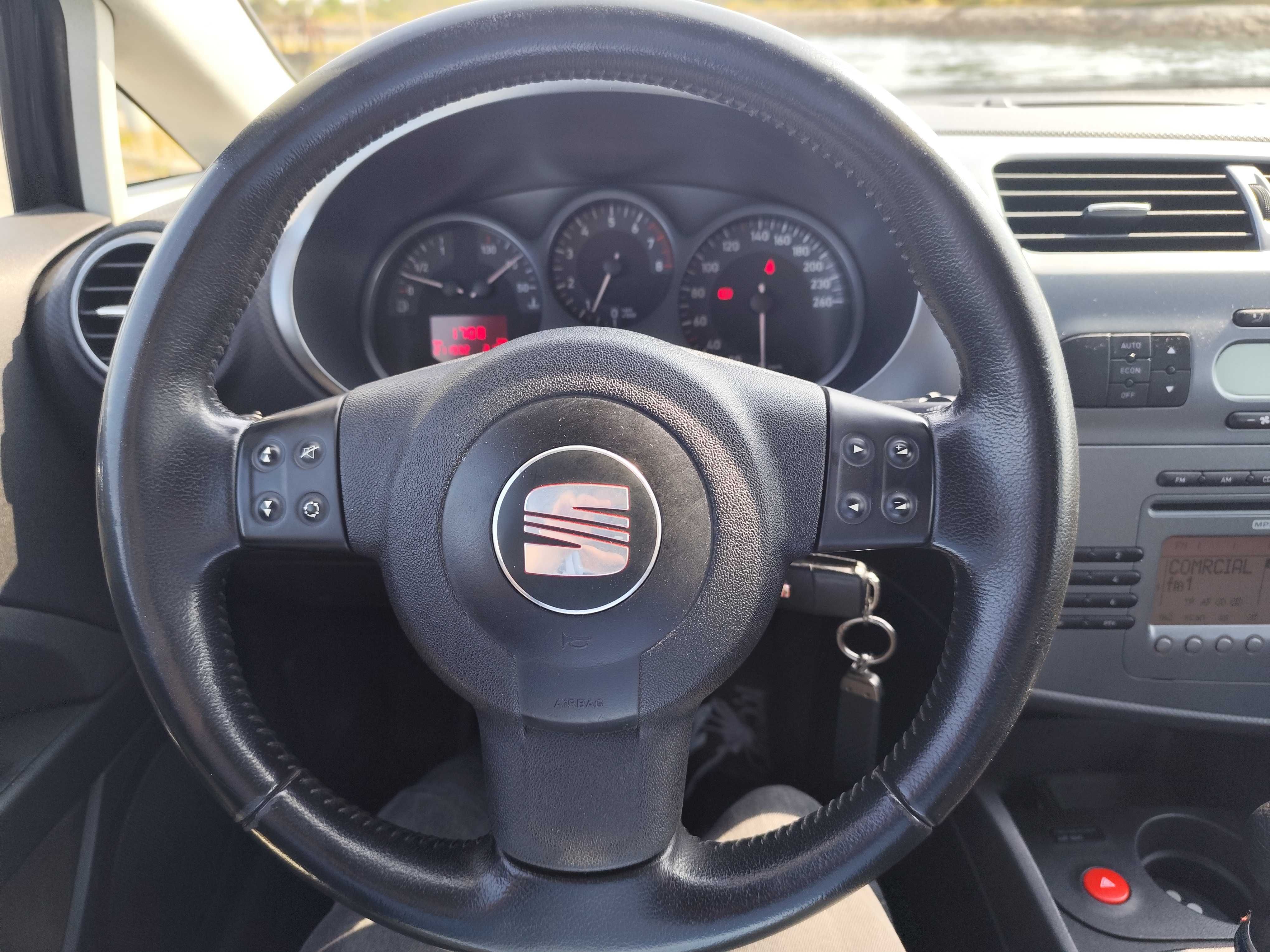 Único no País ( versão e motorização)
