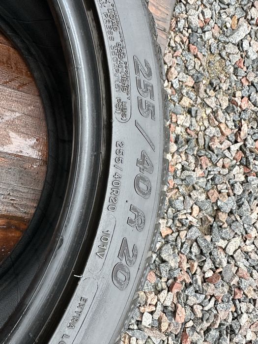 Продам зимову гуму(резину) Michelin 255/40/R20