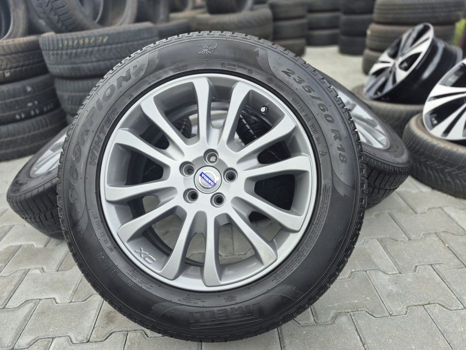 Продаж оригінальних дисків VOLVO 7,5JxR18 з зимовою гумою Pirelli