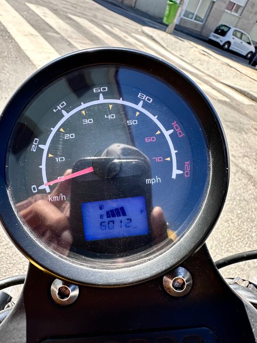 Moto vortex café fazer 125cc